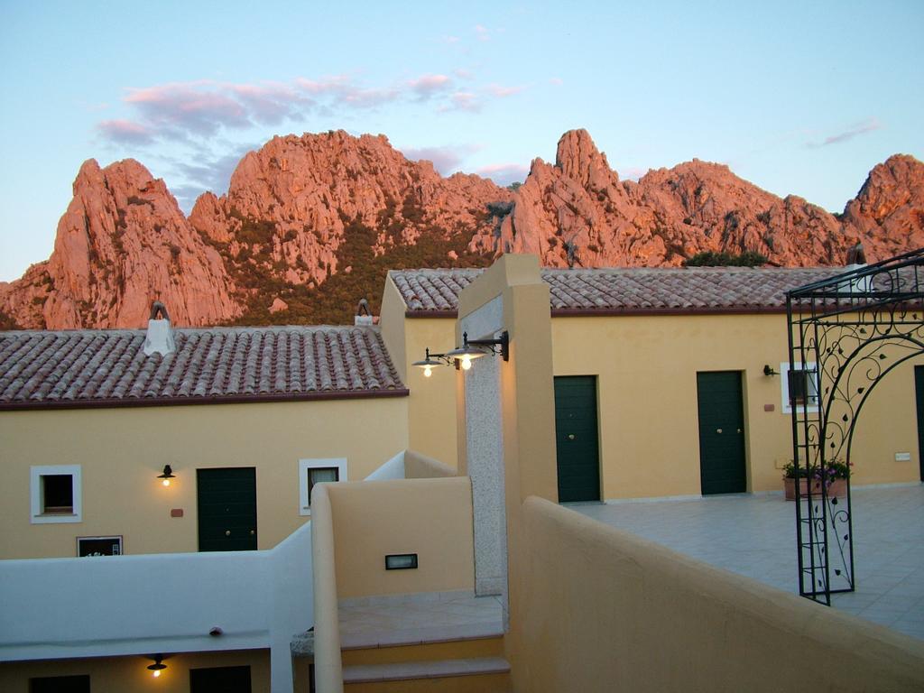 Papillo Resort Borgo Antico San Pantaleo Exteriör bild