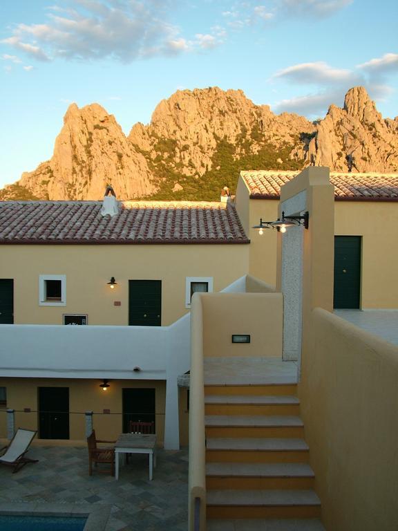 Papillo Resort Borgo Antico San Pantaleo Exteriör bild