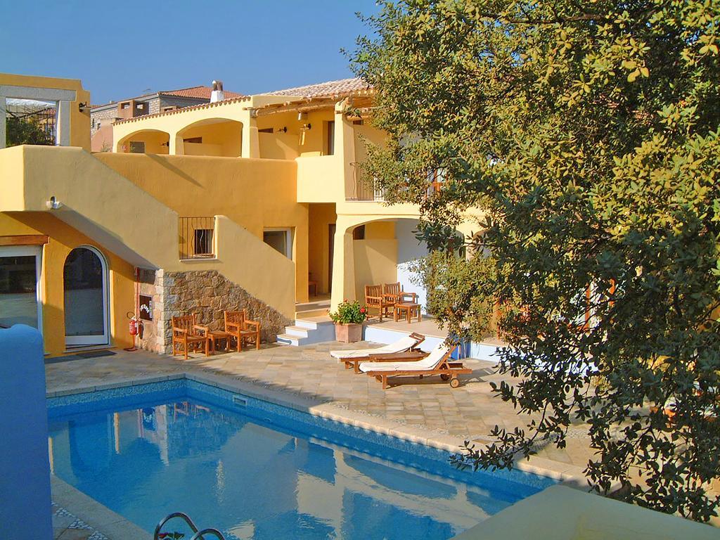 Papillo Resort Borgo Antico San Pantaleo Exteriör bild