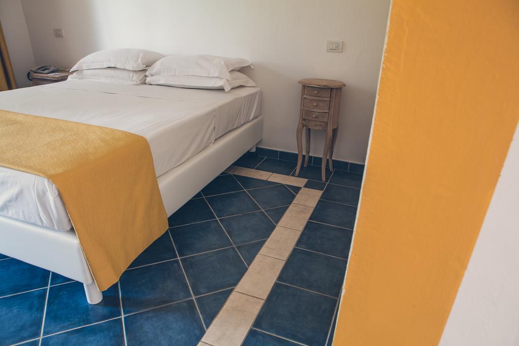 Papillo Resort Borgo Antico San Pantaleo Exteriör bild