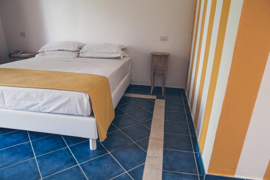 Papillo Resort Borgo Antico San Pantaleo Exteriör bild