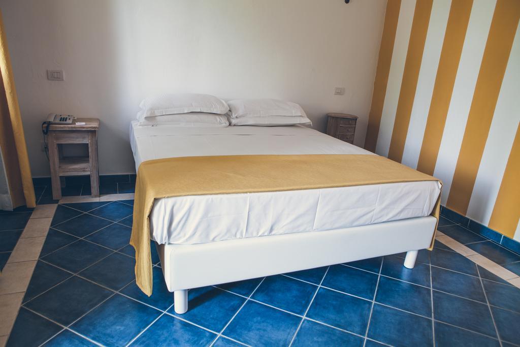Papillo Resort Borgo Antico San Pantaleo Exteriör bild