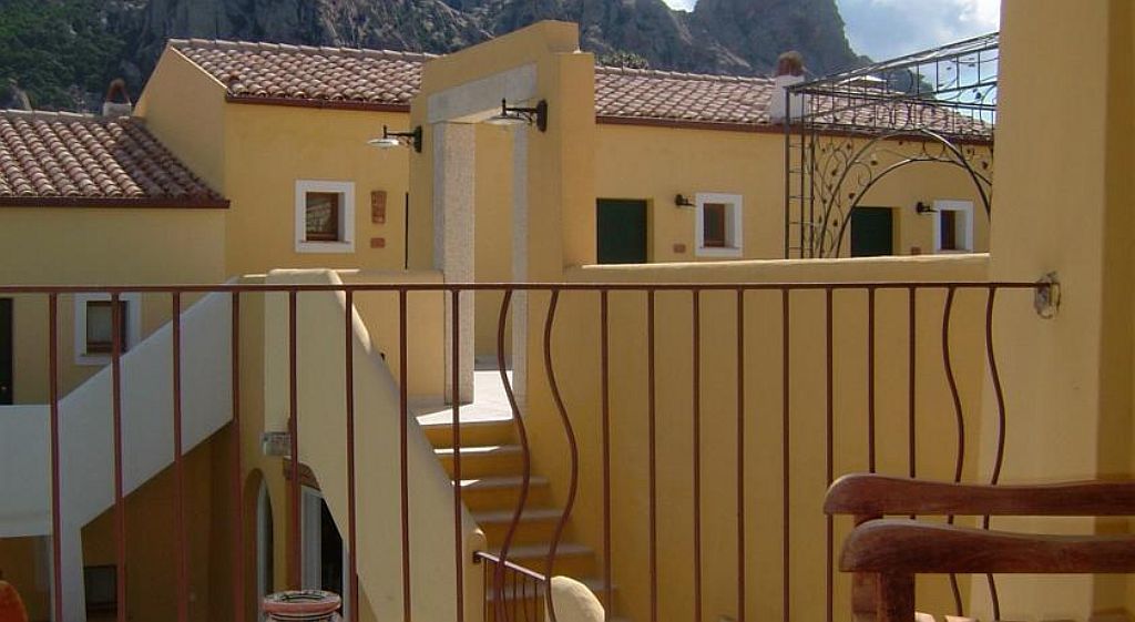 Papillo Resort Borgo Antico San Pantaleo Exteriör bild