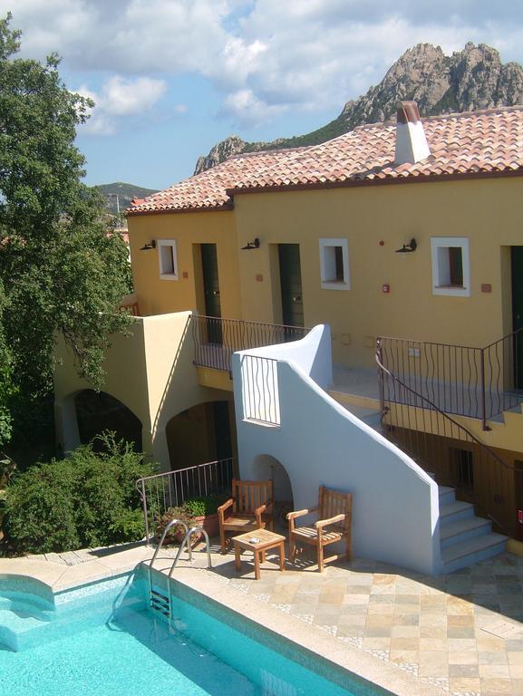 Papillo Resort Borgo Antico San Pantaleo Exteriör bild