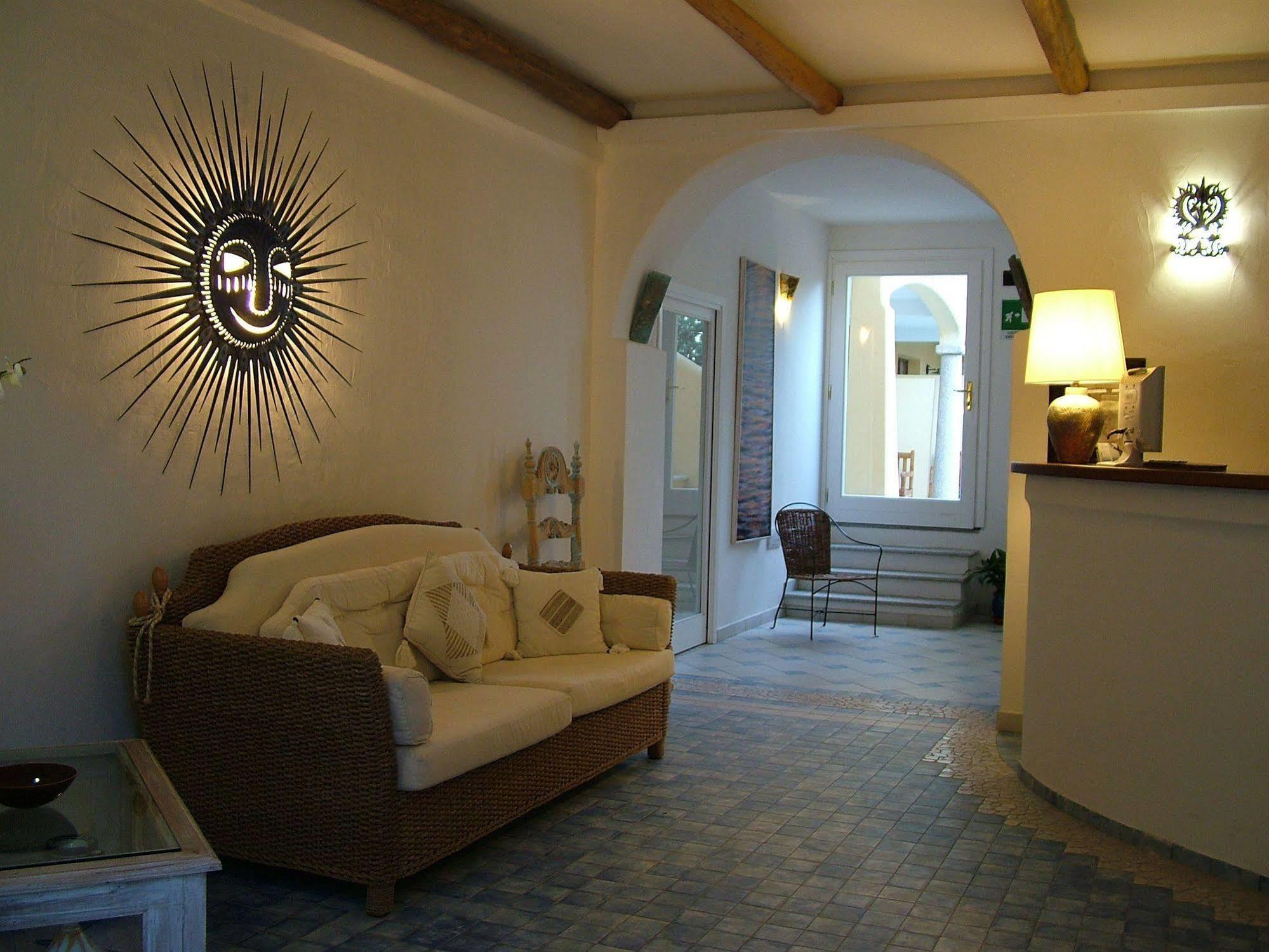 Papillo Resort Borgo Antico San Pantaleo Inreriör bild