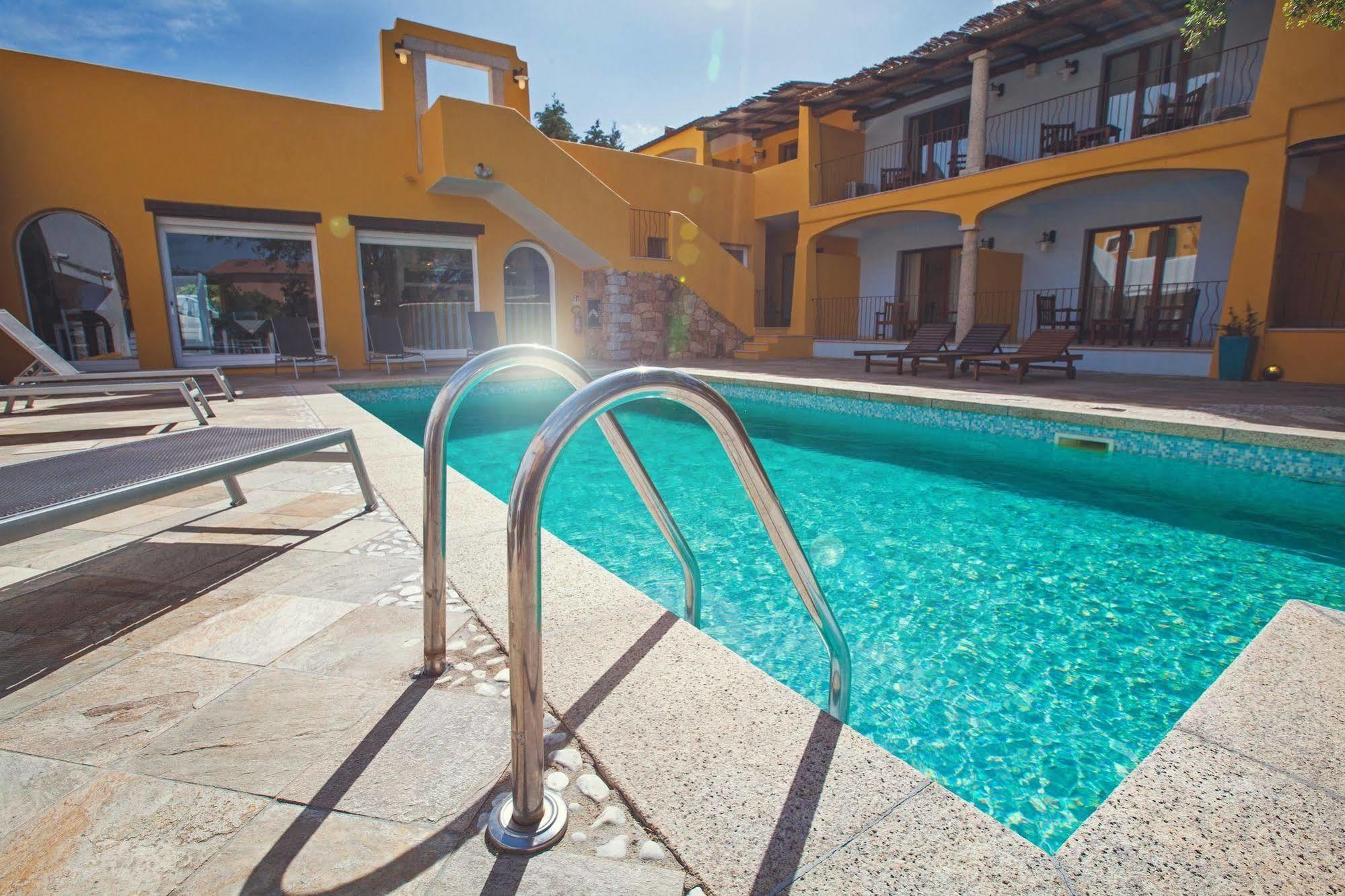 Papillo Resort Borgo Antico San Pantaleo Exteriör bild