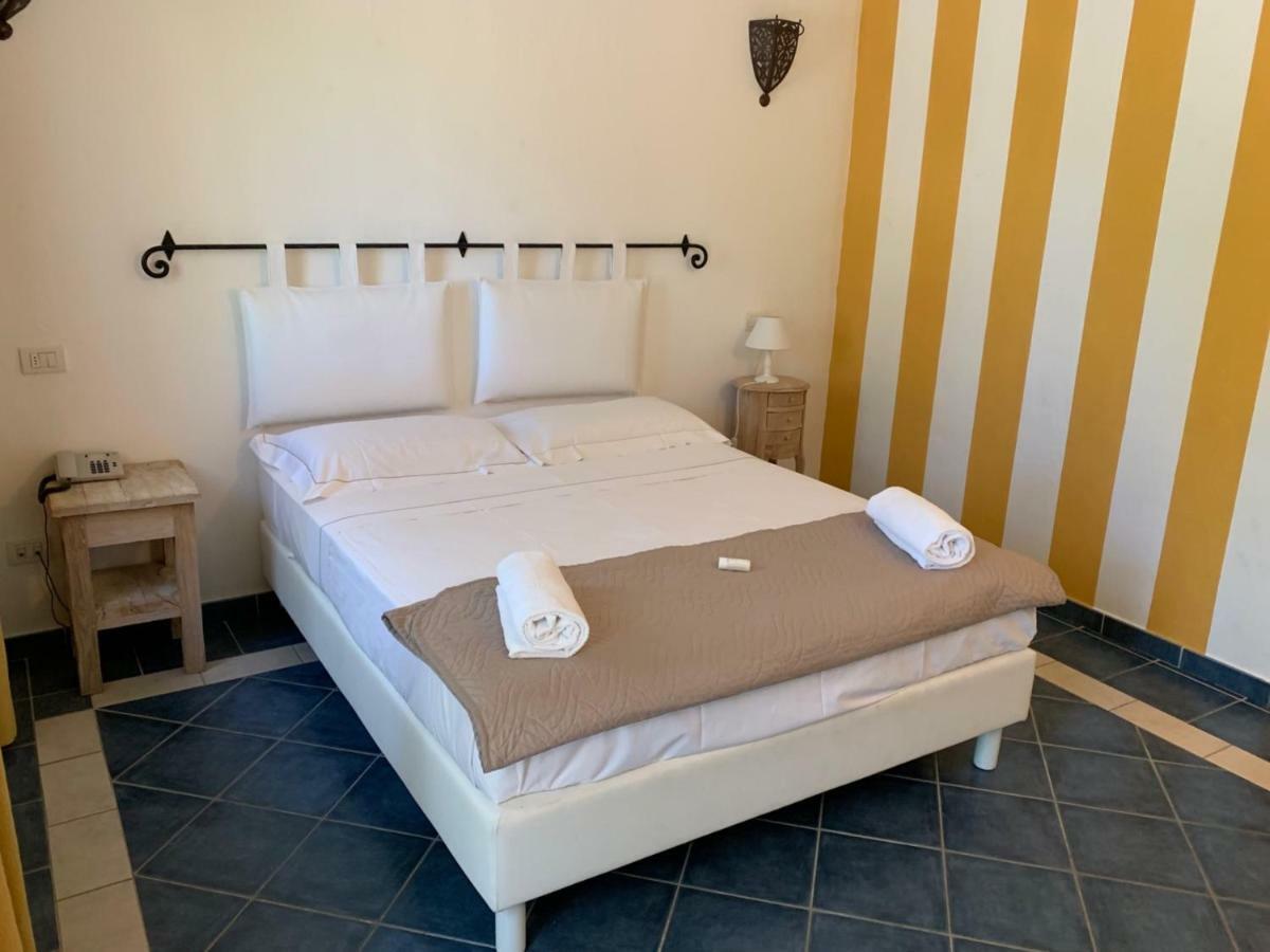 Papillo Resort Borgo Antico San Pantaleo Exteriör bild
